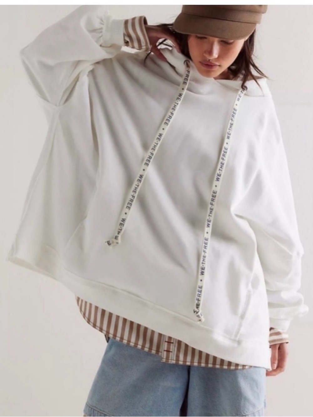 Free People We The Free. White Oversized Hoodie Size Medium - Picture 9 of 11